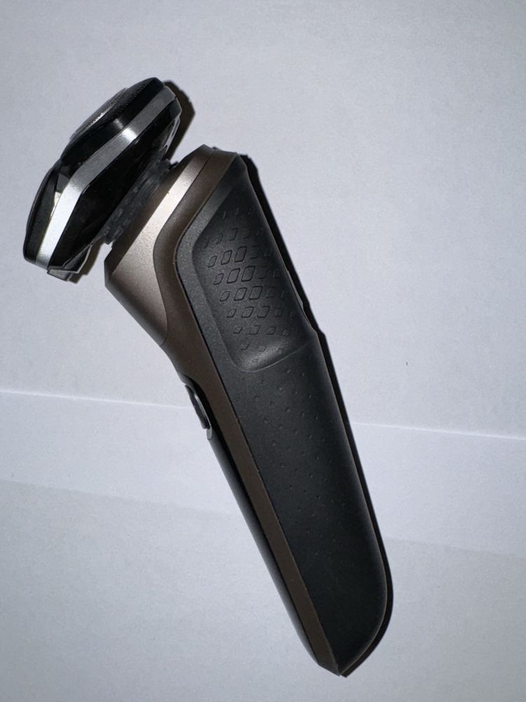 Golarka PHILIPS Seria 5000 S5886/38 SkinIQ