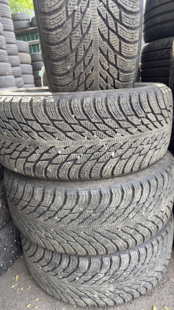 235/45/18 Nokian Hakkapellitta R3 , Finland