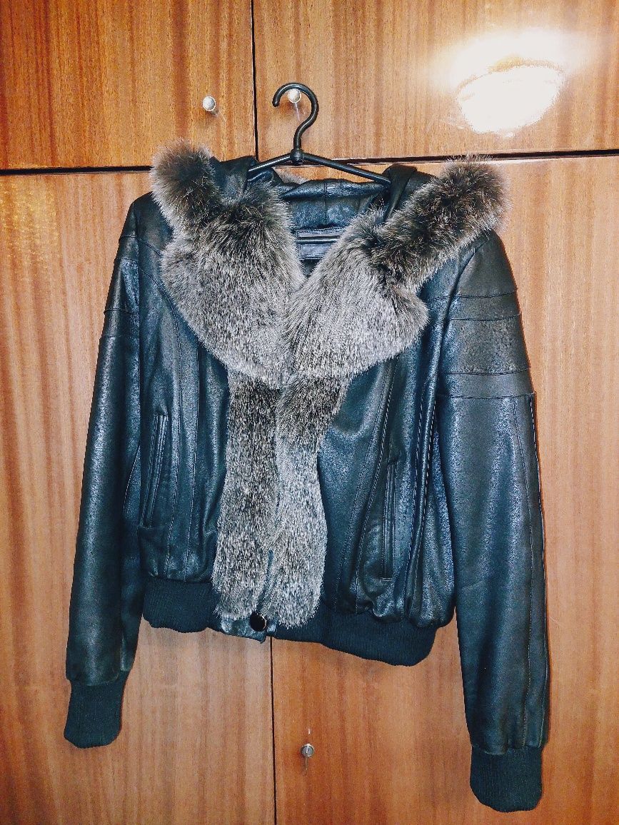 Кожаная куртка на подкладке с мехом шиншиллы