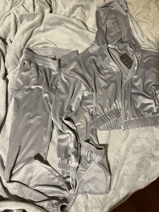 Велюровий костюм спортивний