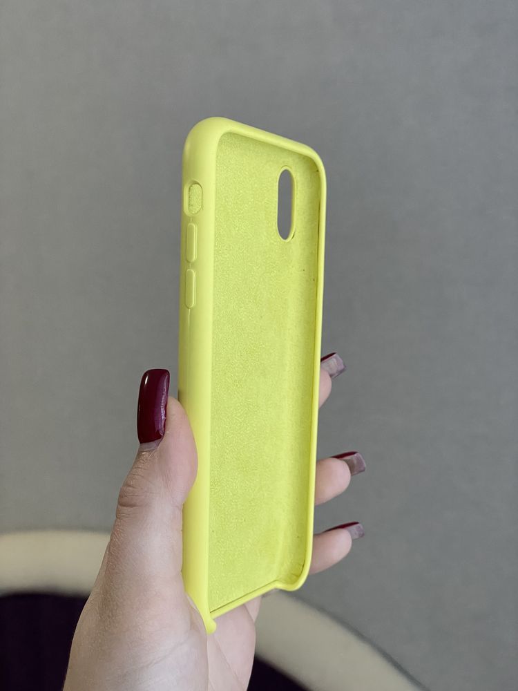 Чохол на iphone xr лимонний