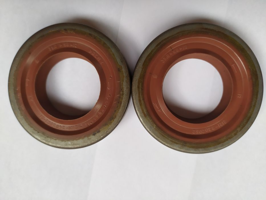 Сальник редуктора заднего моста ВАЗ классика и  нива 2121- 21214