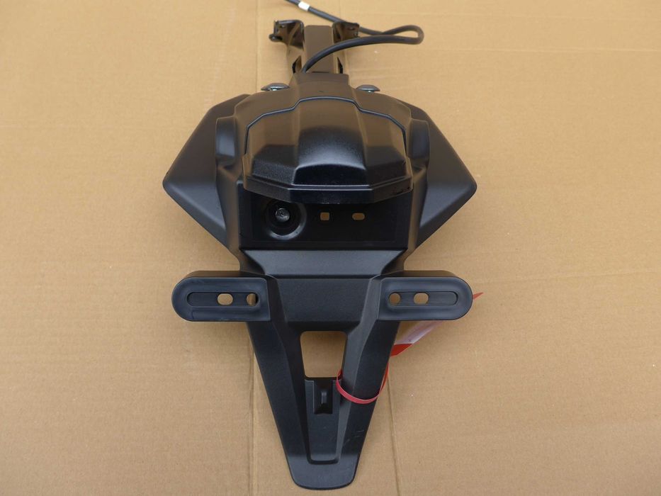 Yamaha Tracer 900 GT BŁOTNIK tyl mocowanie tablicy oswietlenie nowy