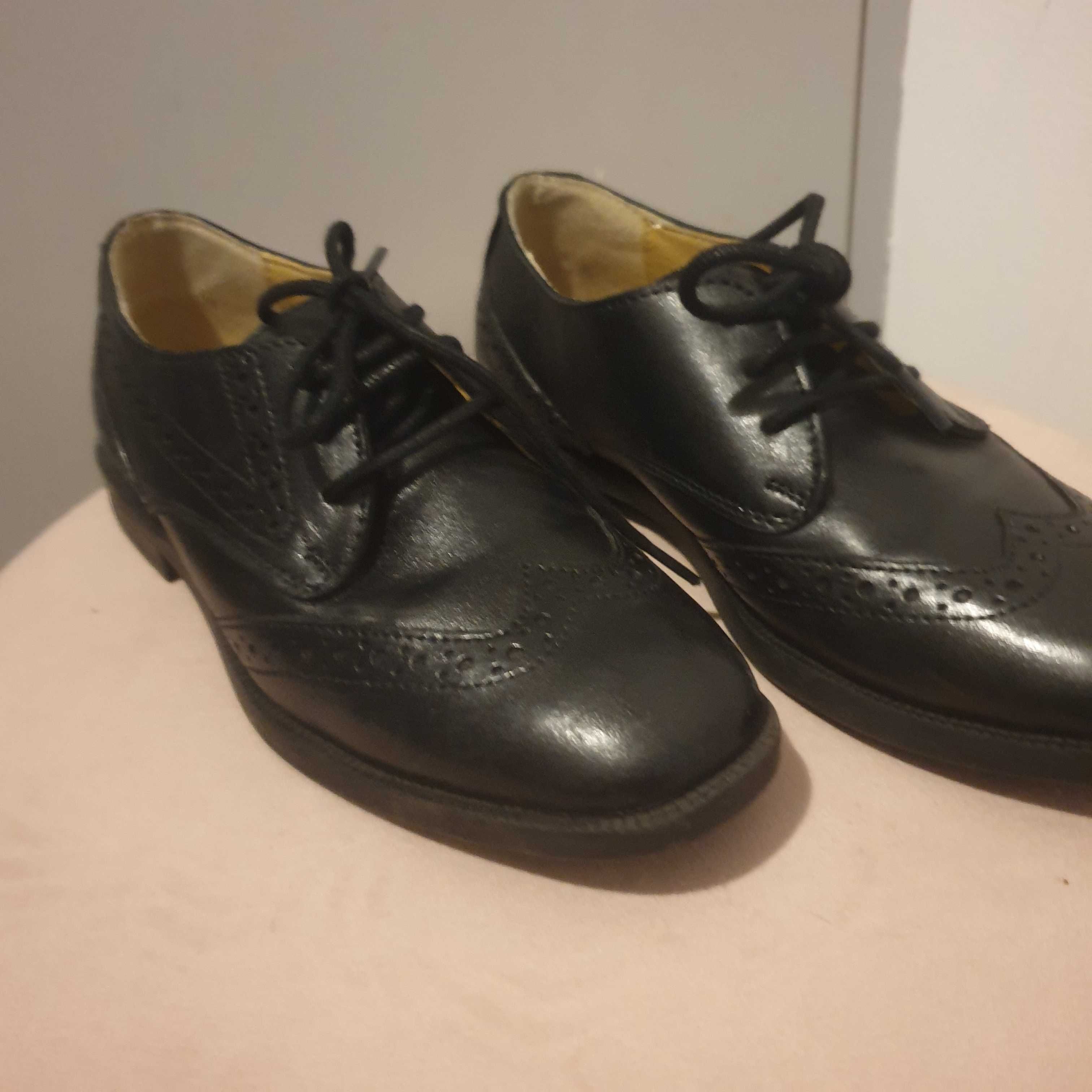 Buty eleganckie r.32 czarne skóra chłopięce