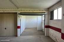 Garagem Box Fechada Queluz