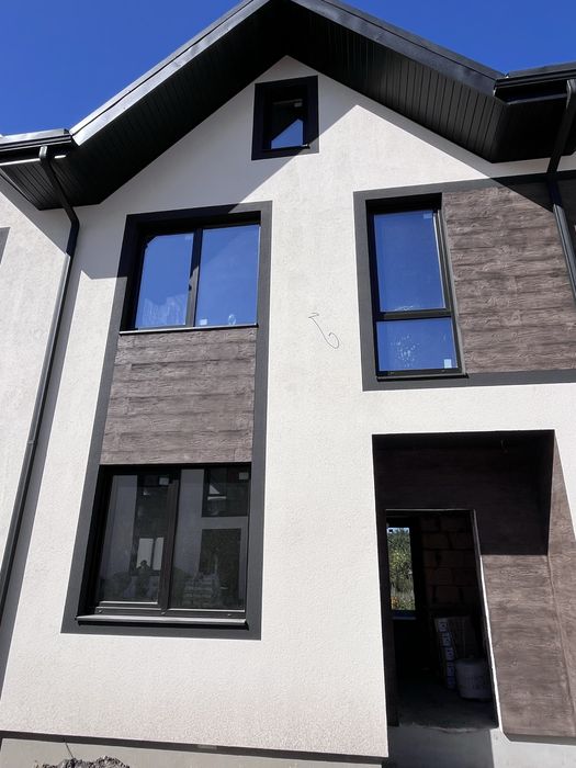 Таунхауси біля Бучанського парку !