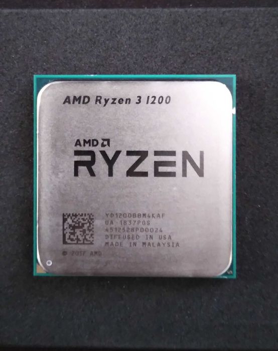 Процессор AMD Ryzen 3 1200