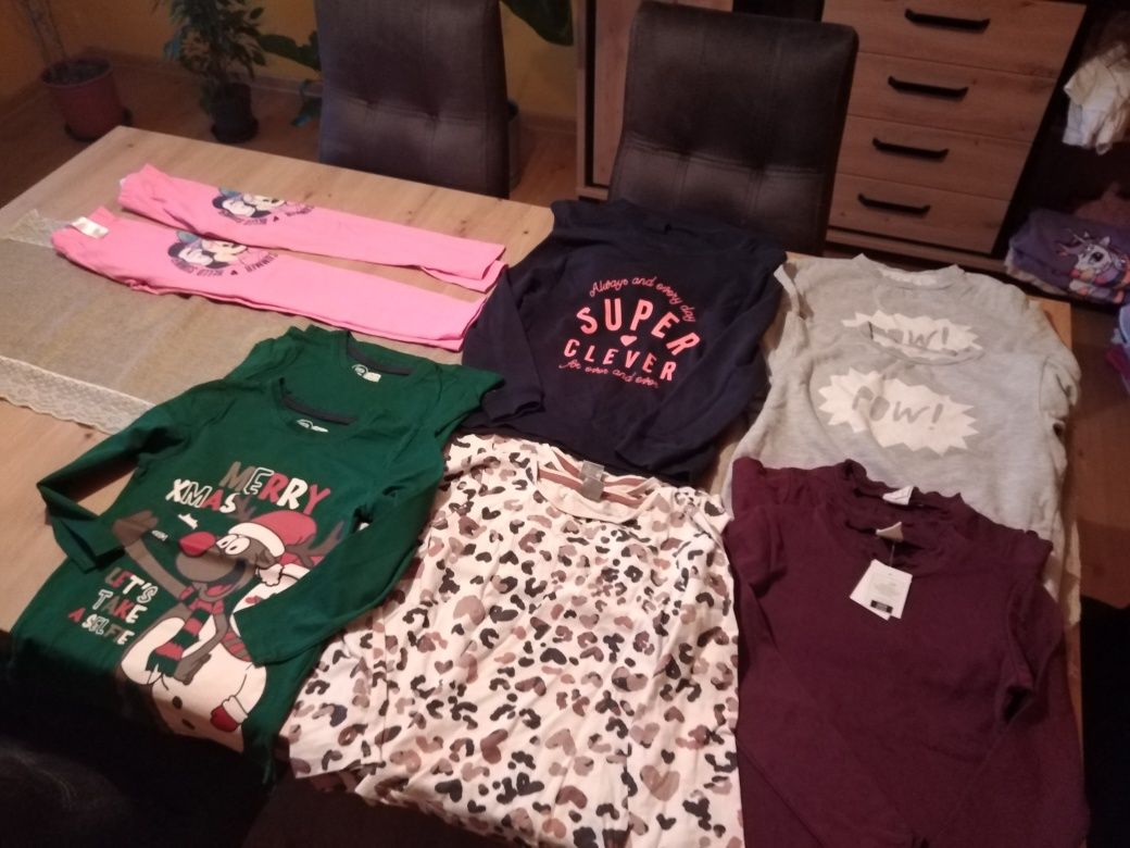 Paka ubrań dla bliźniaczek sukienki koszulki bluzki bluzy 30 szt.