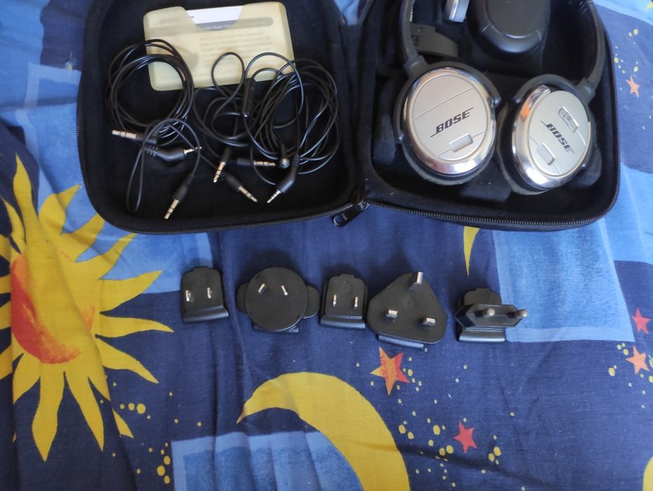 Bose QuietComfort 3 навушники