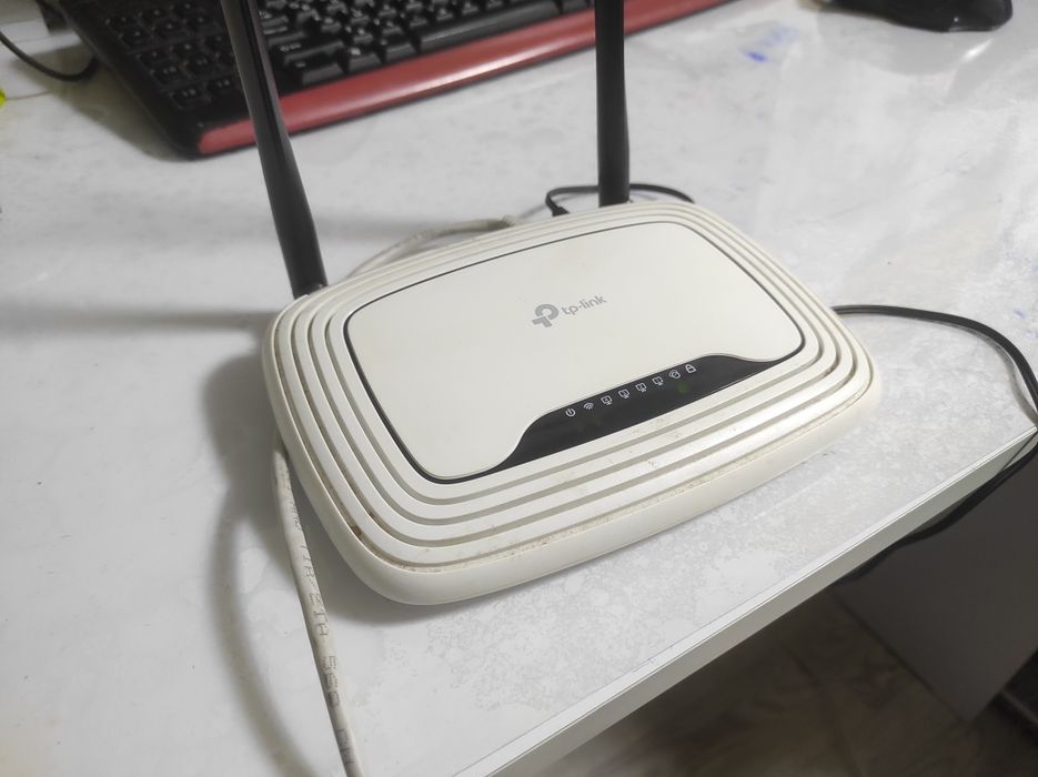 Роутер TPlink TL-WR841N