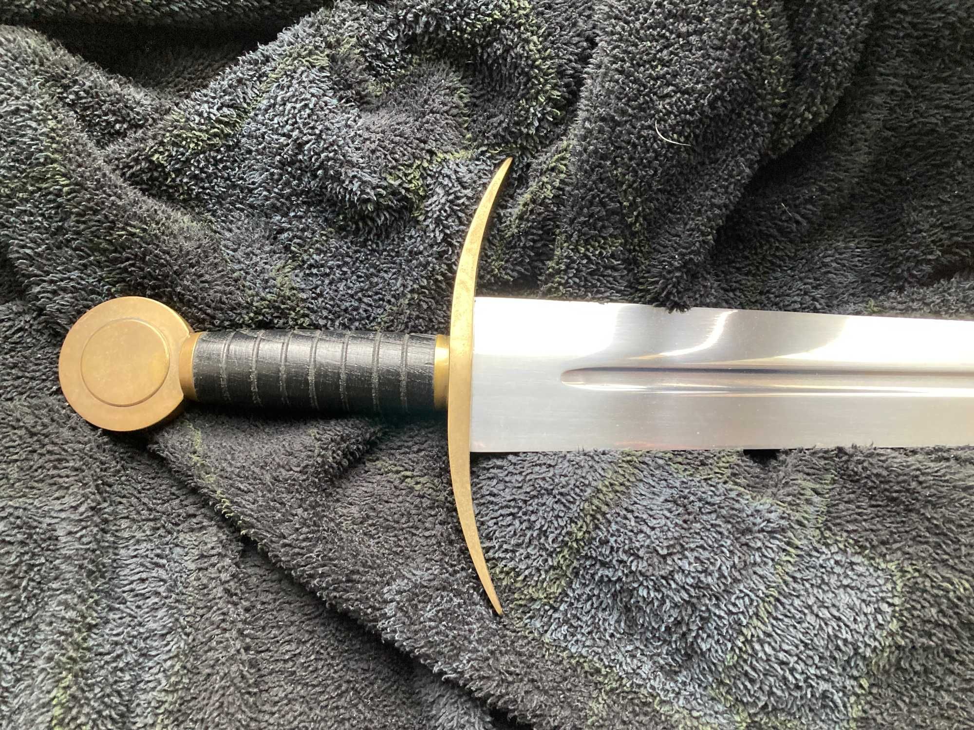 Miecz średniowieczny - replika, stalowy, jednoręczny, szeroki