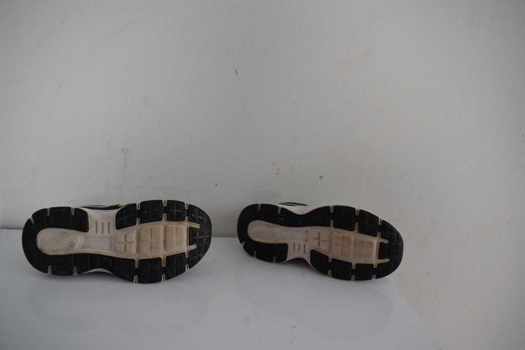 Dziecięce buty Nike Revolution 2 r. 28 ,5 czarne
