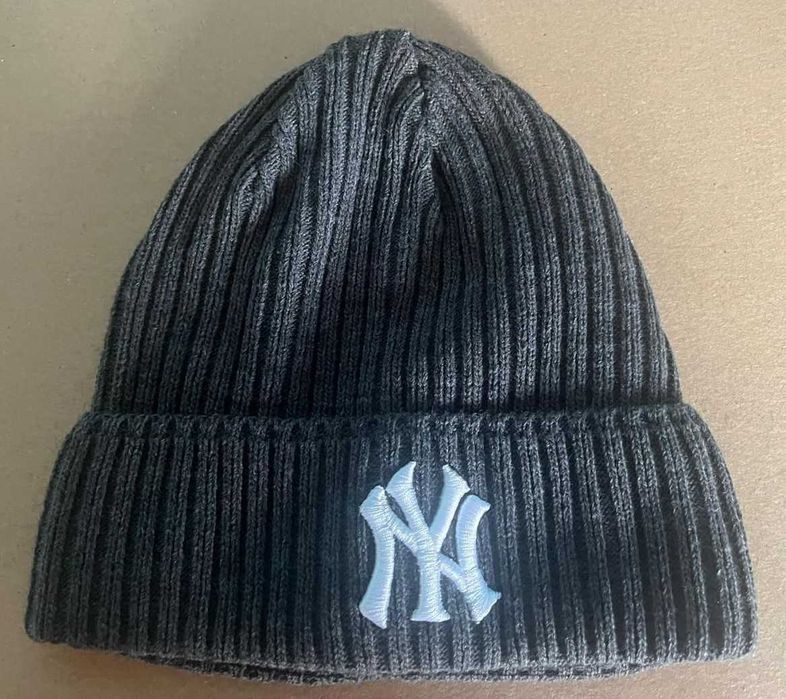 New York Yankees !! Czapka NY !! Zimowa ! ciemny szary z białym haftem