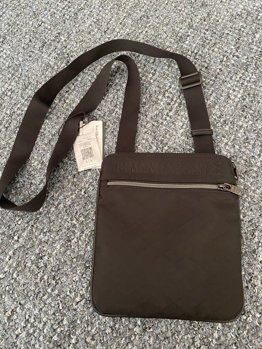Сумка через плече Armani Exchange