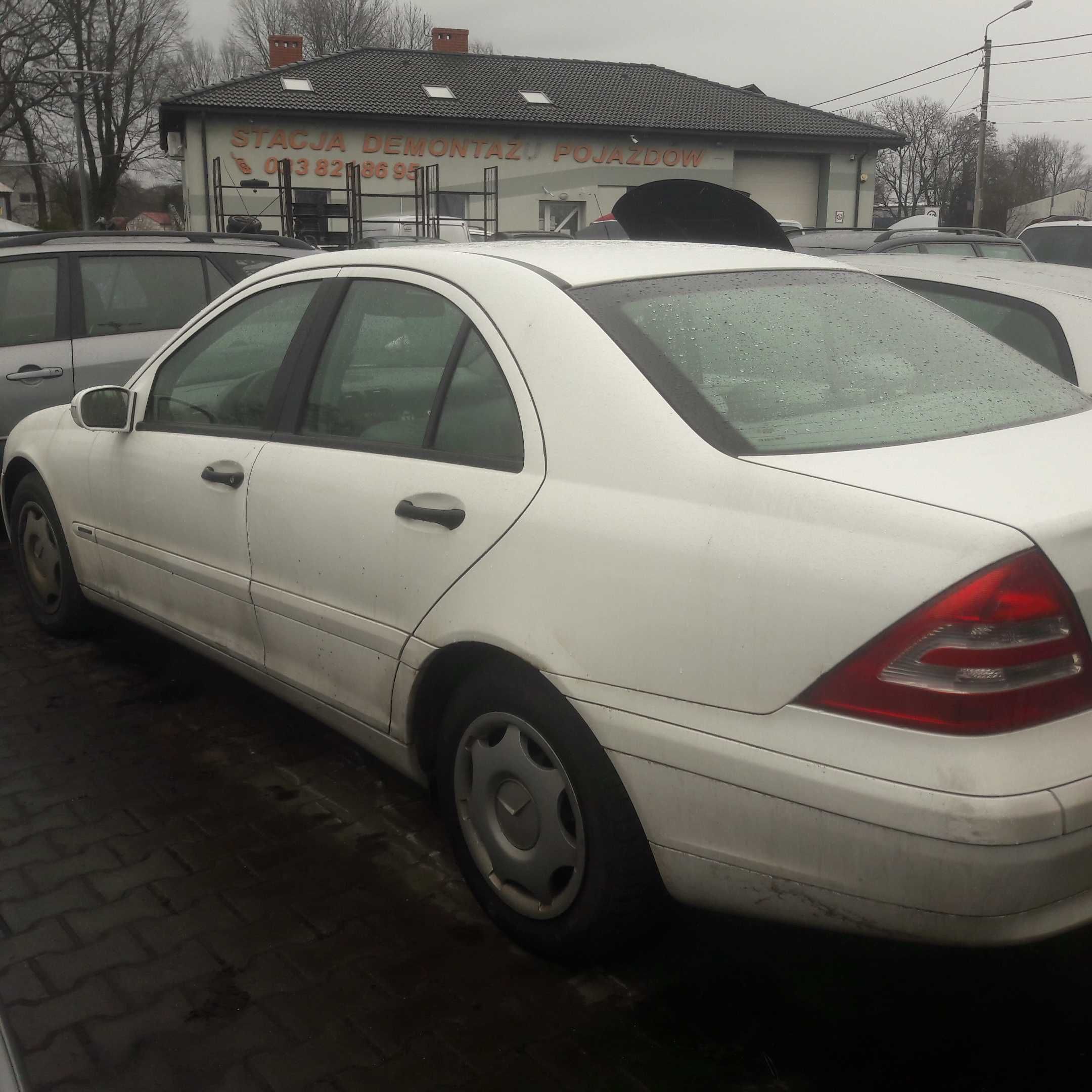 Mercedes w203 2.2 cdi na czesci