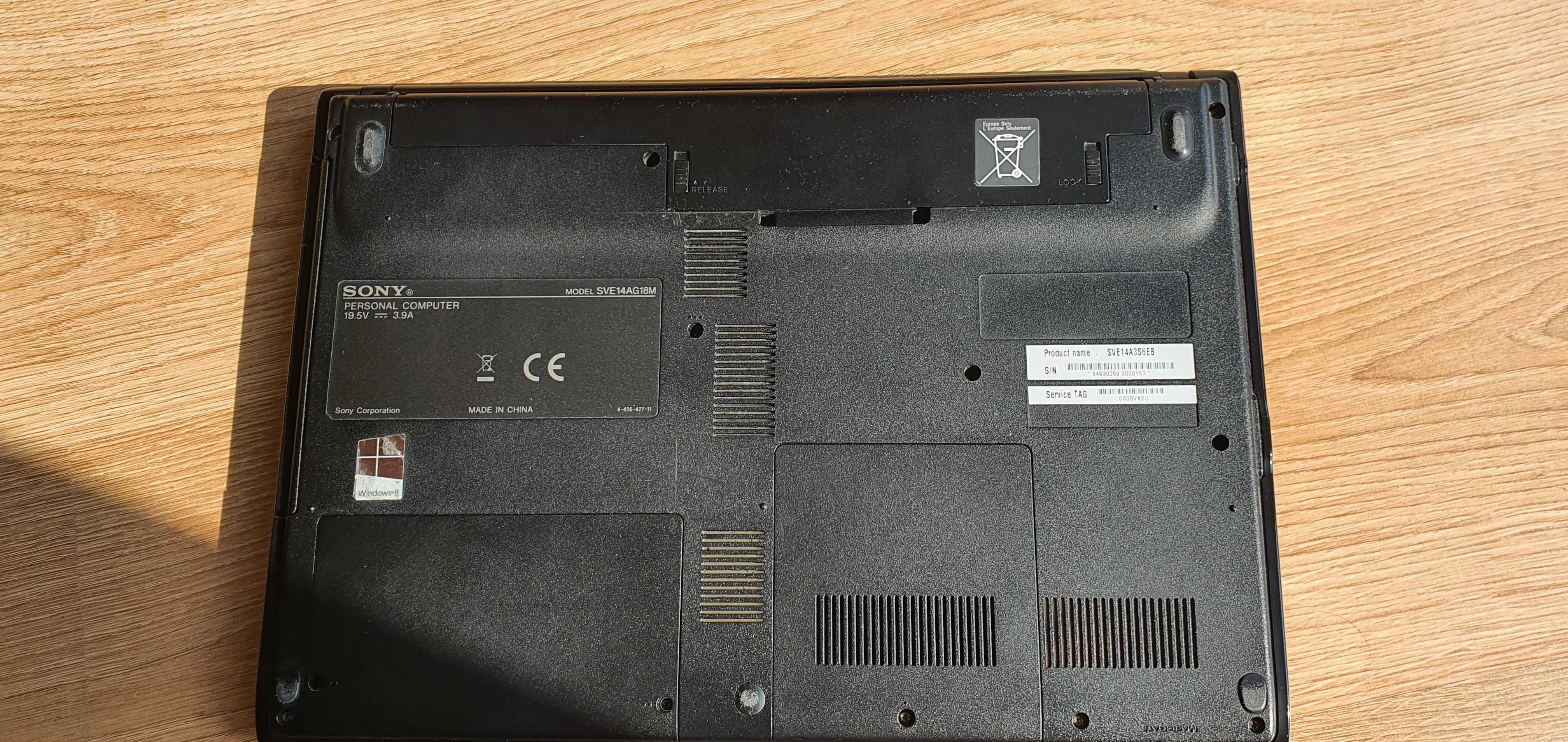 Laptop Sony Vaio SVE14AG18M