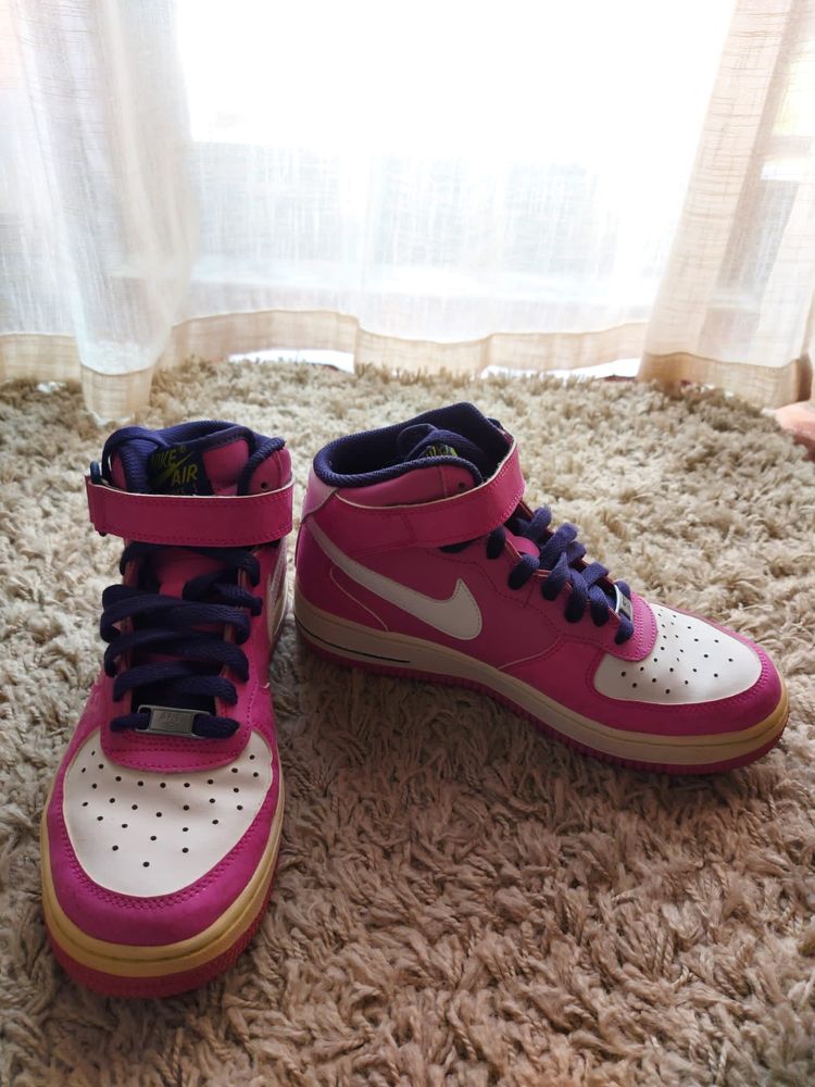 Teni bota NIKE 37,5