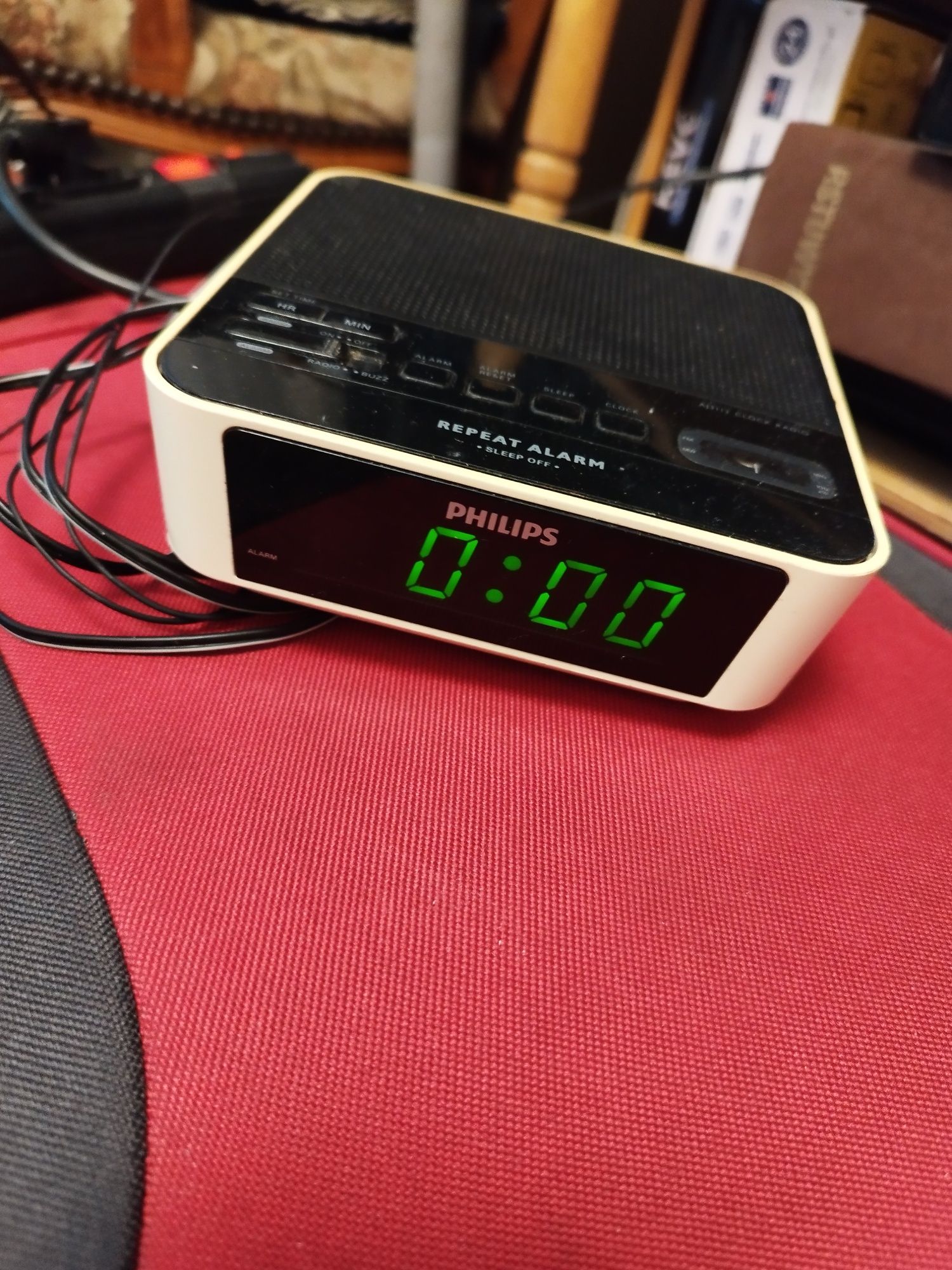Radio Philips z zegarem Sprawne