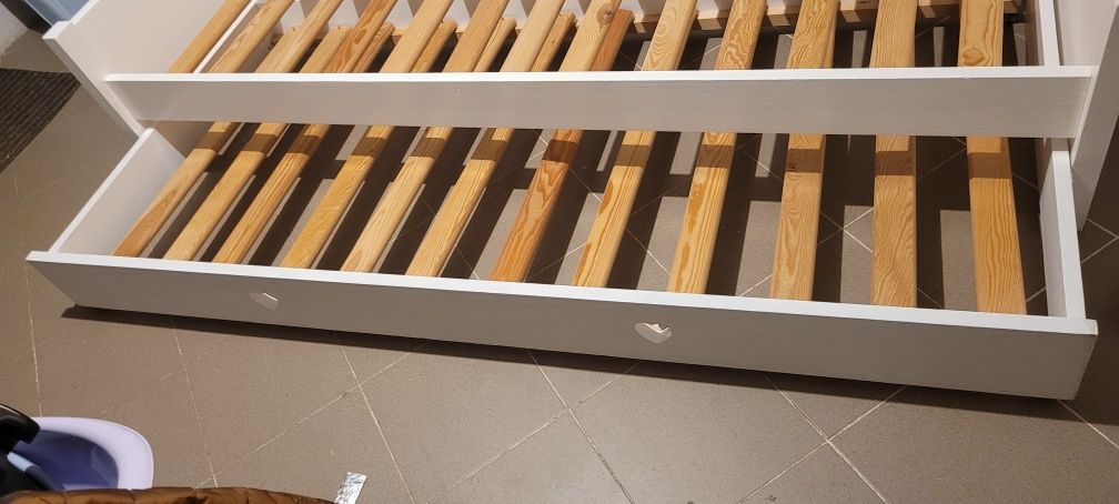 Sprzedam łuzko dziecięce Podwojne w idealnym stanie