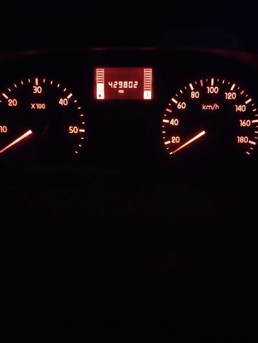 Renault Master 2,5 dci 120km