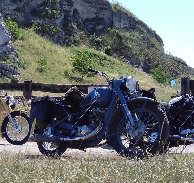 Iz 49 izh nie (m72 dkw bmw ifa avo wsk mz shl)