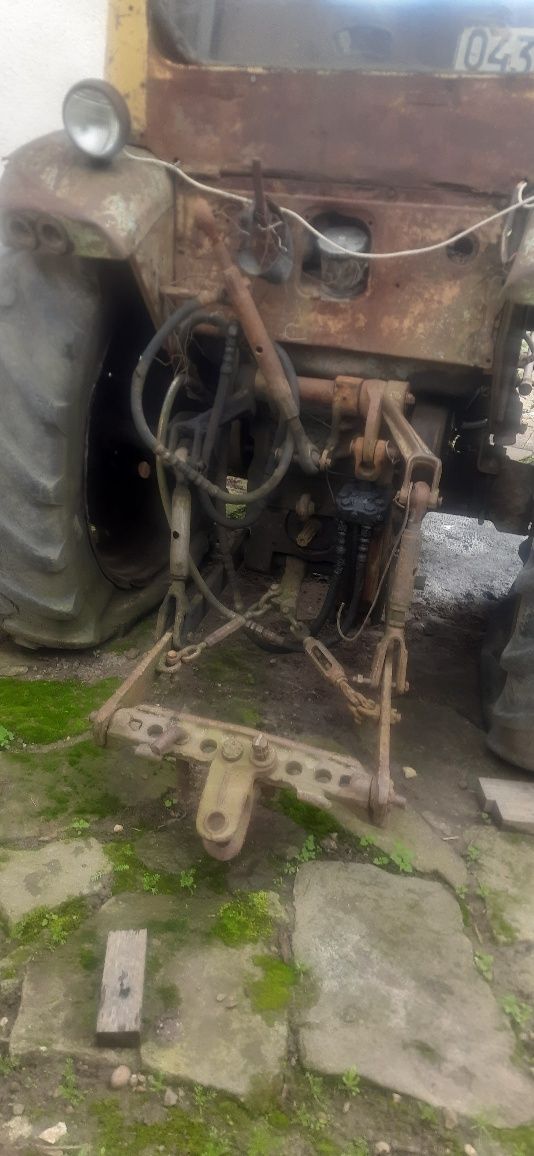 Продам трактор, в робочому стані.
