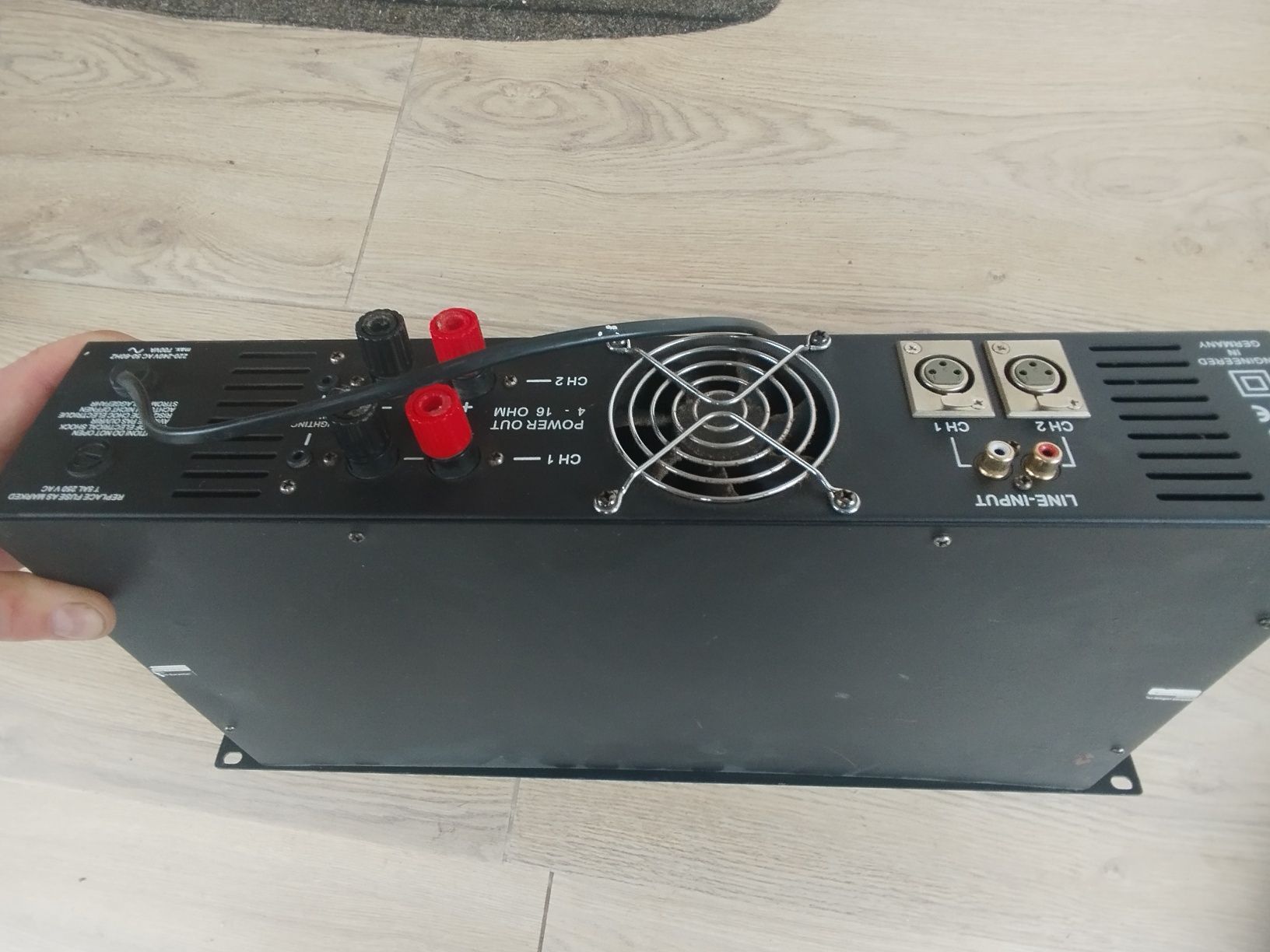 D-J zestaw dwa razy CD player,mikser i końcówka mocy