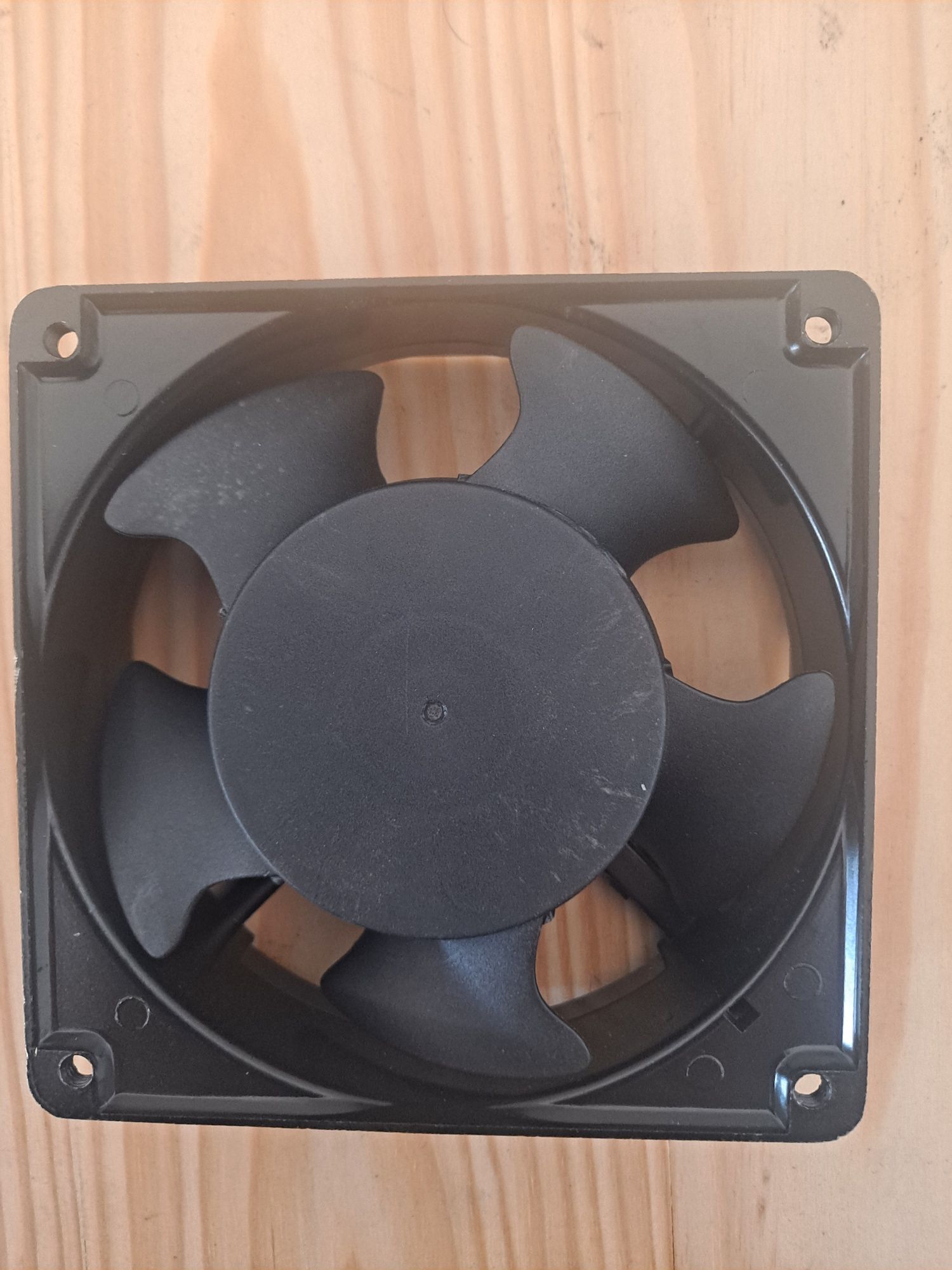 Cinco unidades (5) Ventiladores Axial AC Brushless MX12038