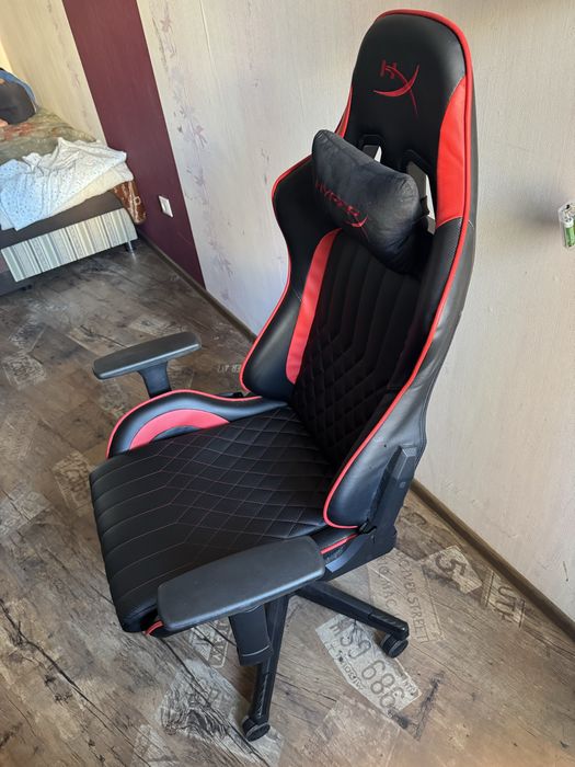 Игровое кресло HyperX Blast – отличное состояние!