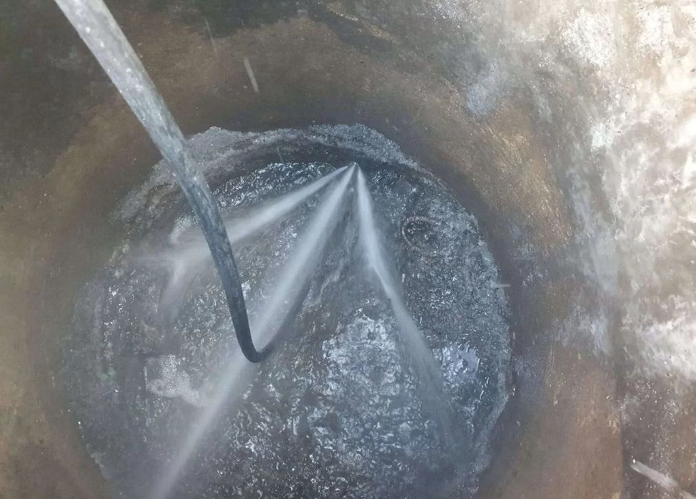 Професійна викачка та чистка септіків від мулу, гідродинаміка