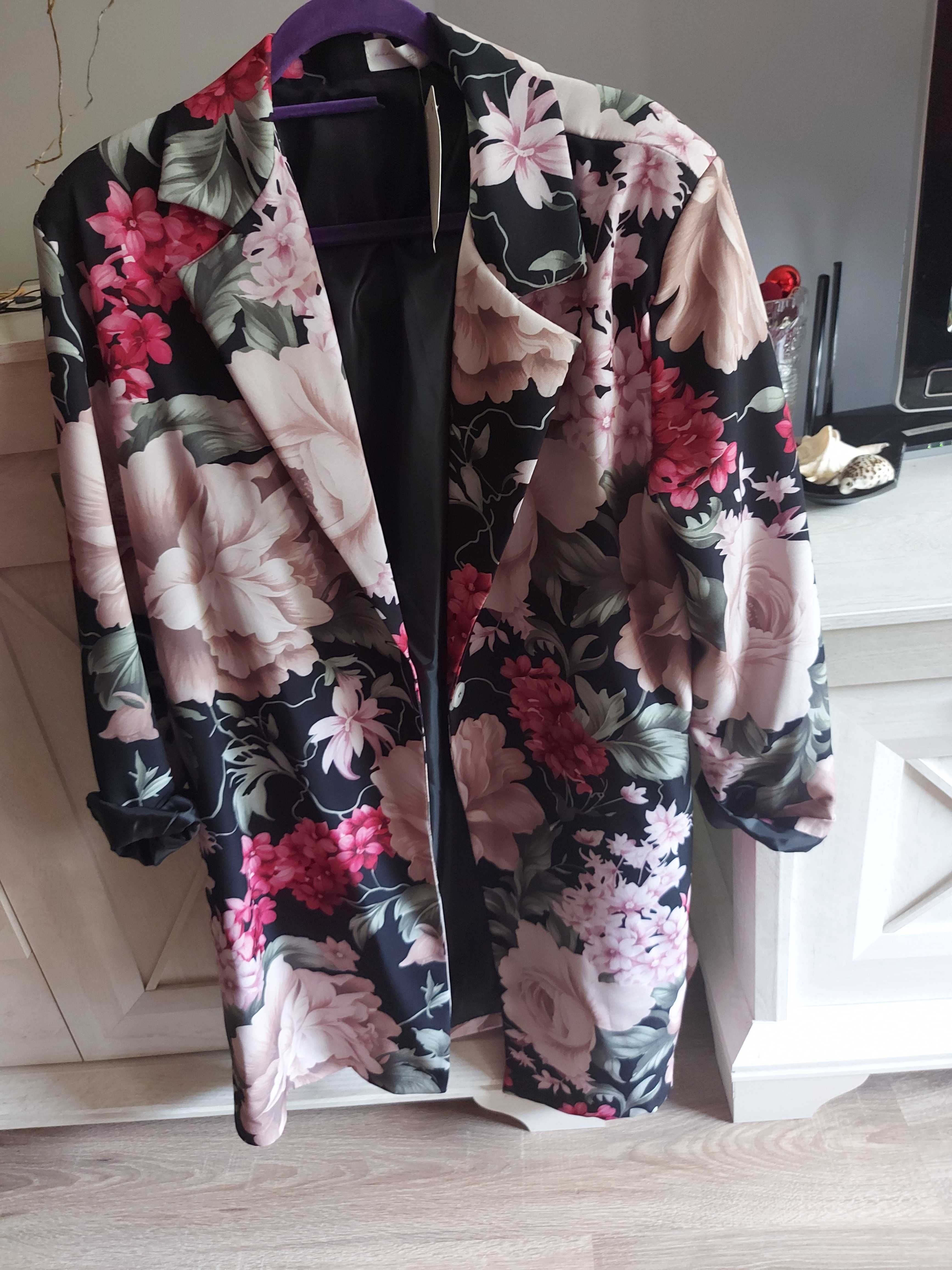 Marynarka oversize kwiatowa