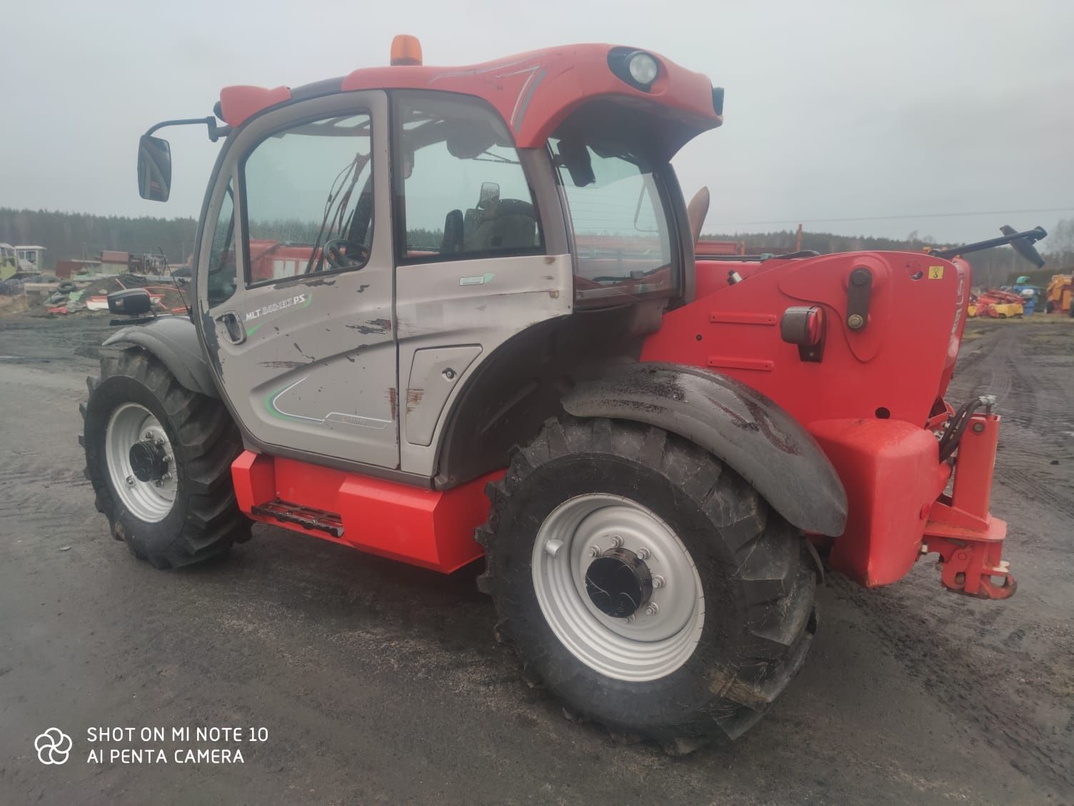 Manitou 840-137  14r.  z Krokodylem /8 m /4 tony / Manitou 940 9m