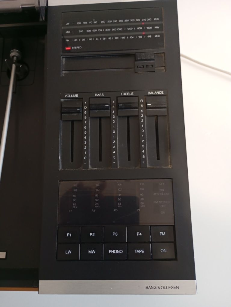 Beocentr 2000. Bang And Olufsen.
