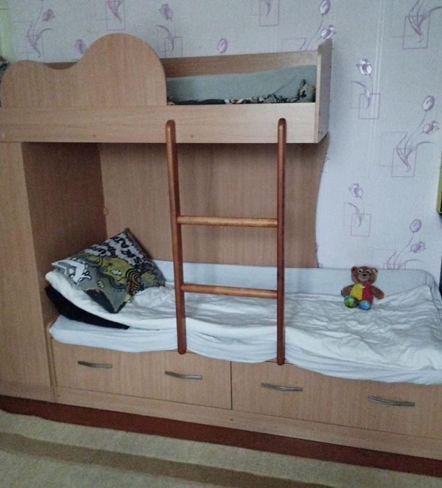 Двух ярусне ліжко