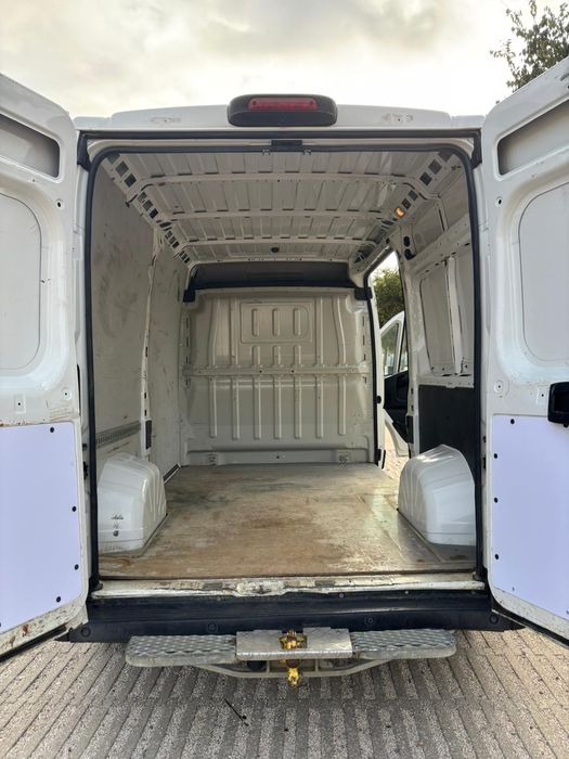 Citroen Jumper 35 L2H2 2.2 BlueHdi 140 93 mil km