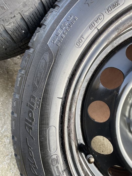 Комплект дисків із зимньою резиною 5x120 205/55R16