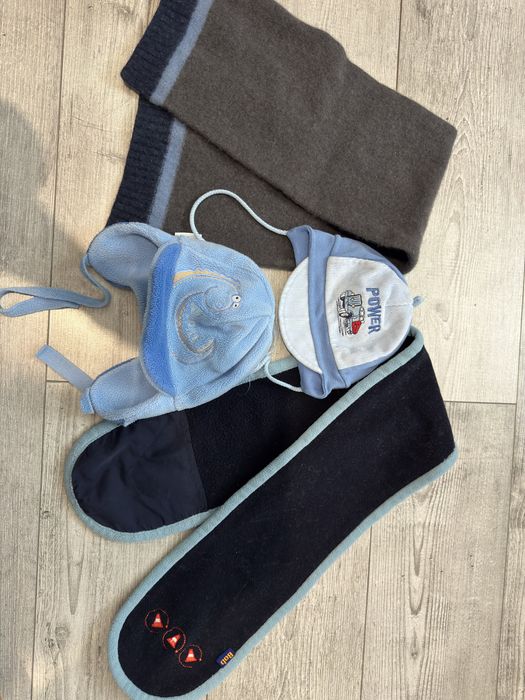 Безкоштовно шапка та шарфи