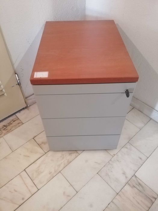 mesa de apoio escritório