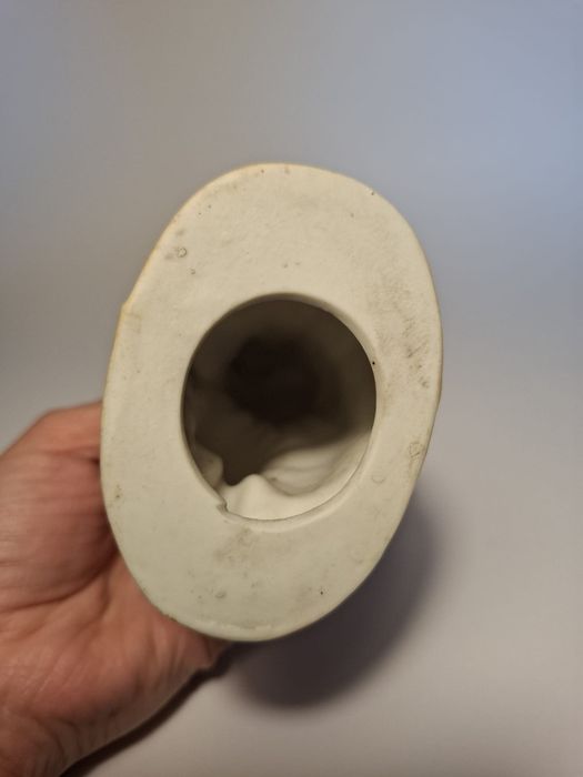 Figurka anioł biskwit