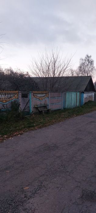 Великий затишний дім для життя, будинок з усіма зручностями