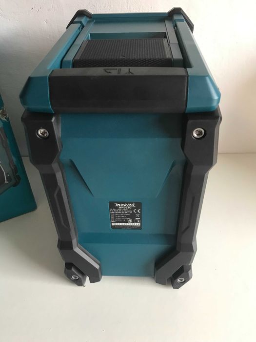Радіоприймач акумуляторний Makita MR003GZ з Англії