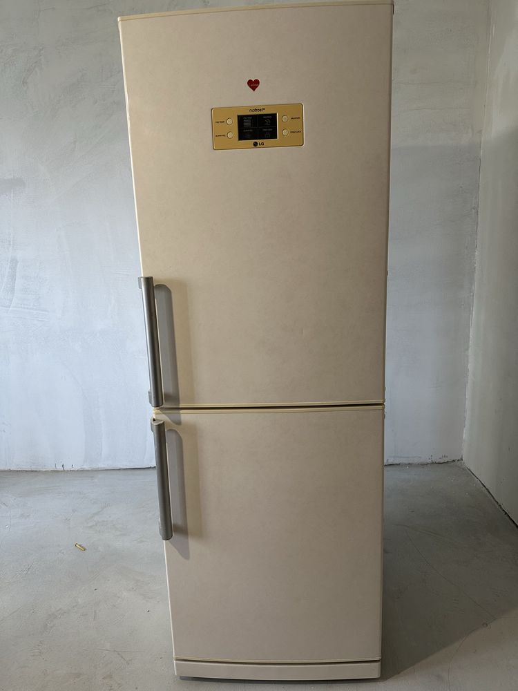 Продам холодильник LG
