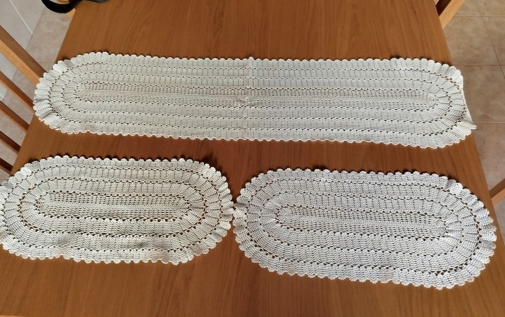 Naperons de quarto em renda feito á mão