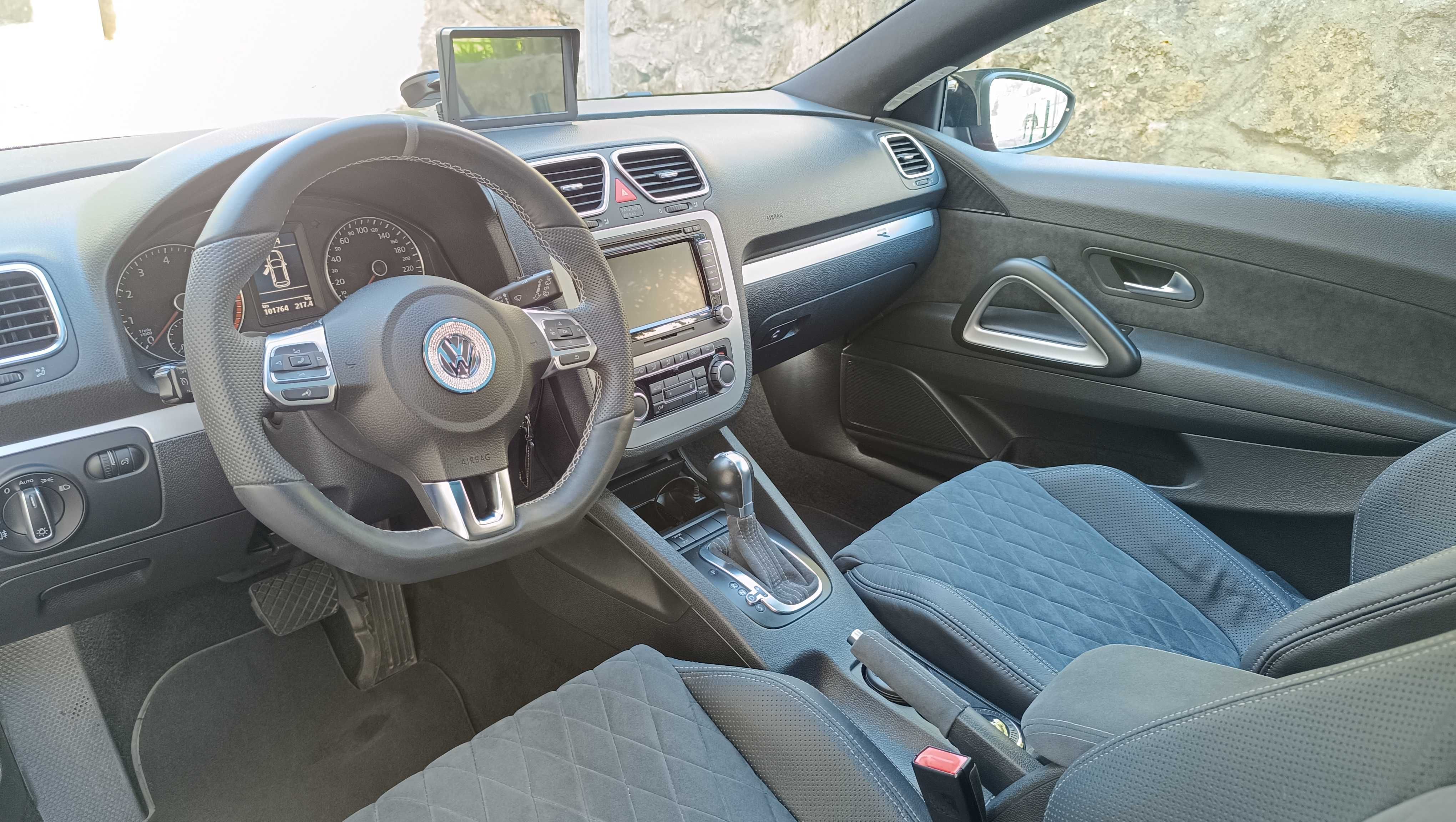 VW Scirocco 1.4 TSI R-Line Cx. Aut DSG - Nacional! Oportunidade Única!