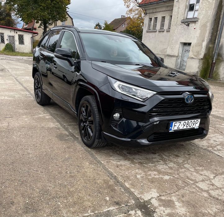 Toyota RAV4 Toyota RAV4 Hybryd 2.5 222 KM 4x4 Black Edition JBL – 2021 r. – 1 właś