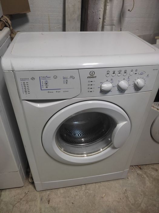 Машинка Индезит 5кг узкая (indesit) стиральная машина