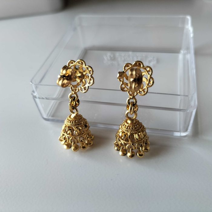 Brincos Indianos NOVOS, metal dourado