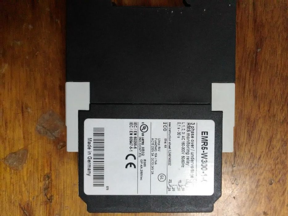 Реле контролю 3-фазної напруги EATON EMR5-W300-1-C