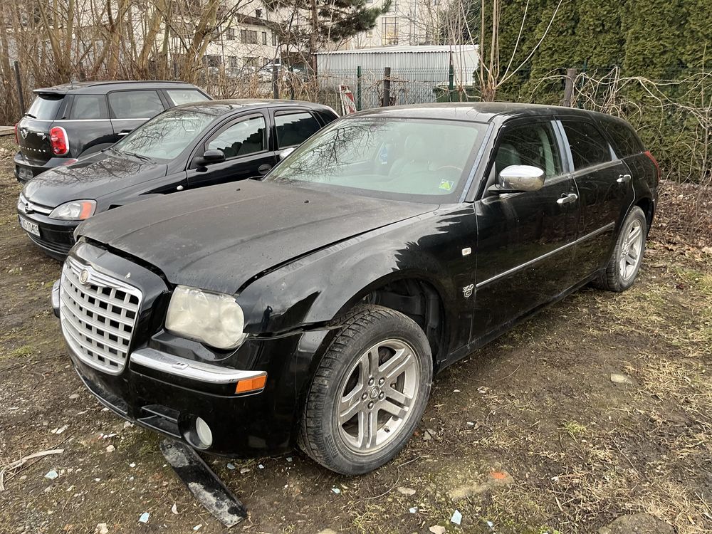 Chrysler 300C bez prawa do rejestracji