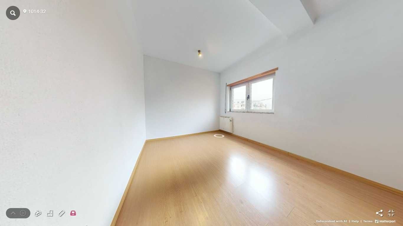 Apartamento T4 com garagem fechada